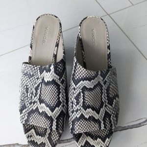 Women's Vince Black White Snake Print Wyatt Platform Sandal Shoe sz 9.5